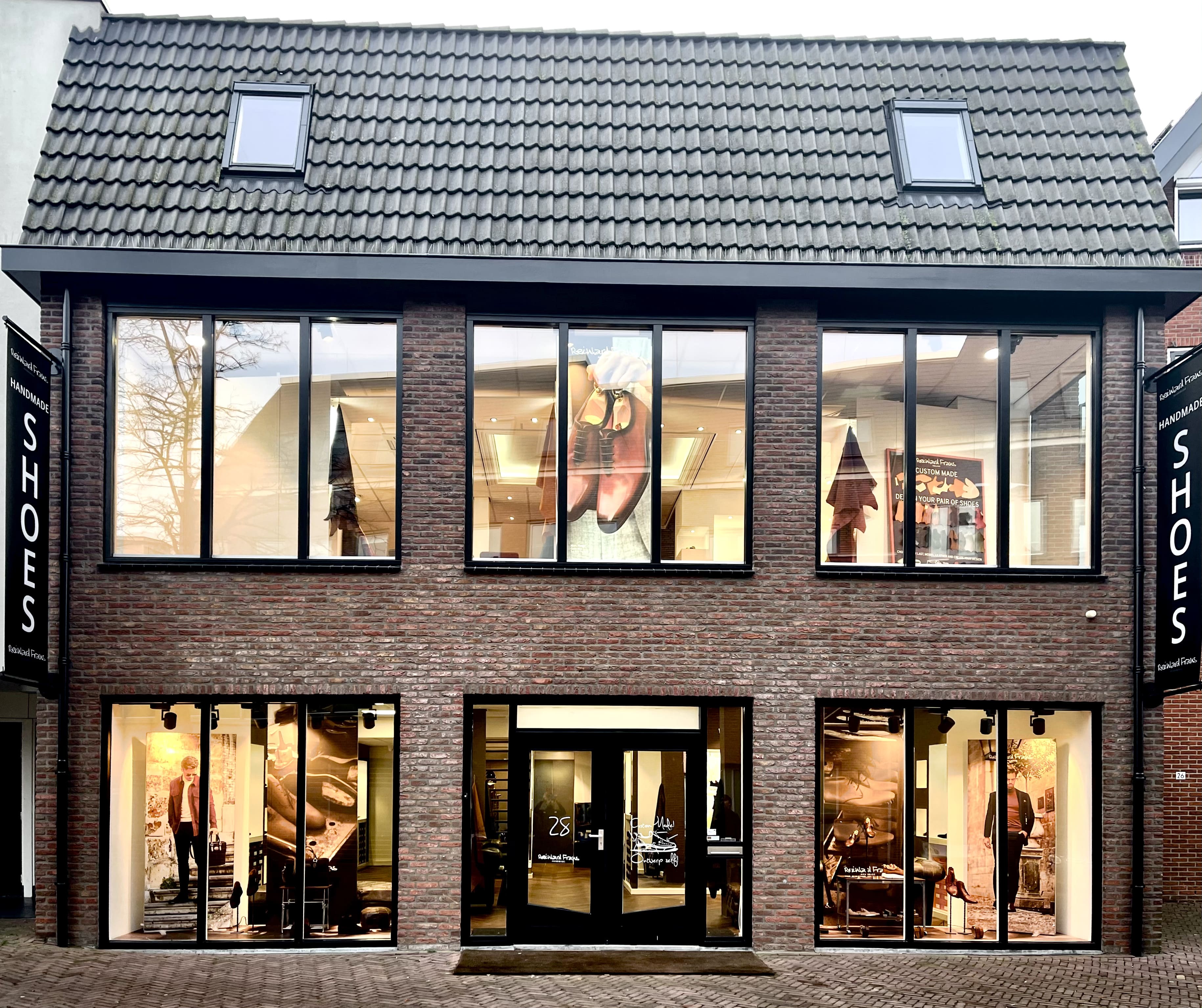 Boutique Stores Reinhard Frans