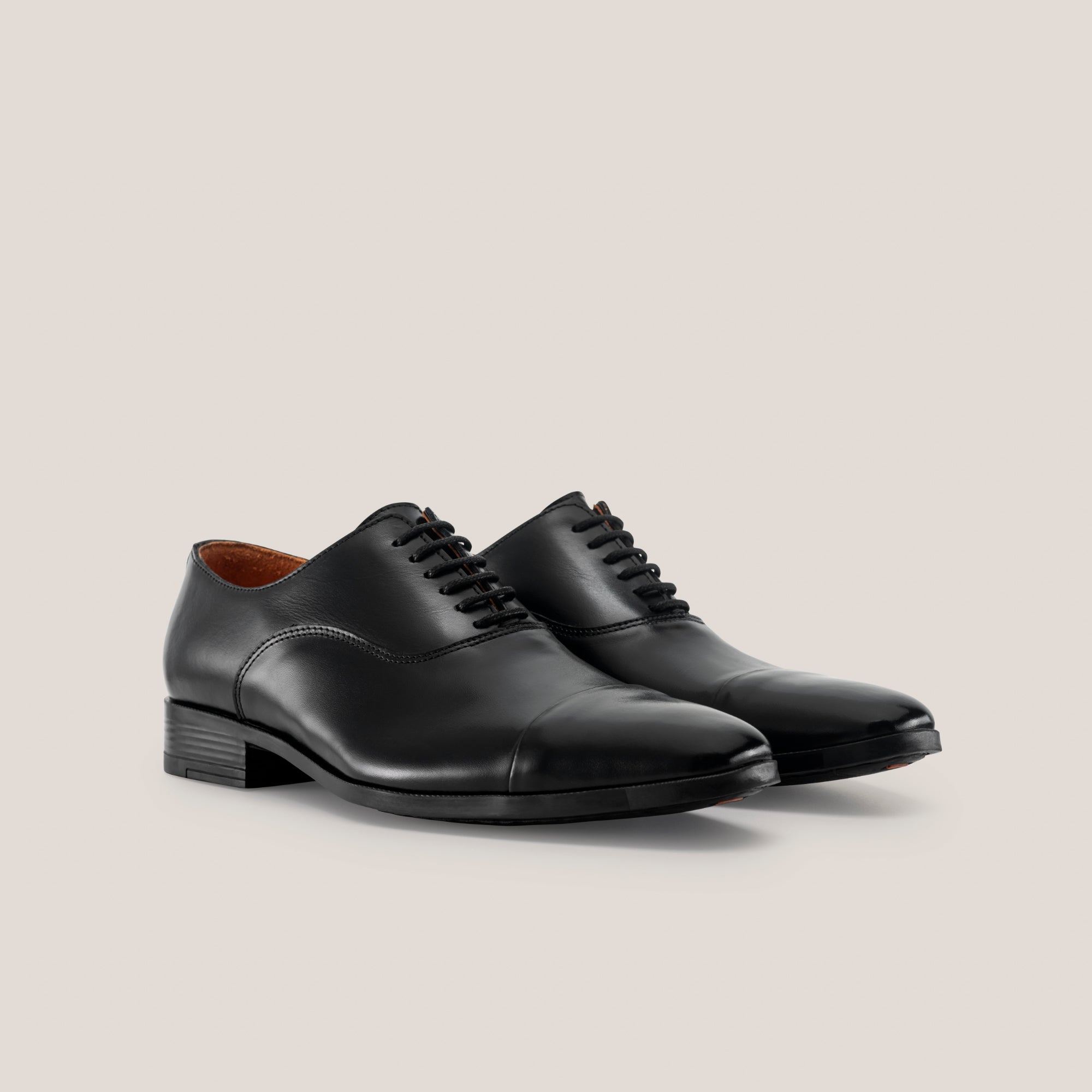 Oxford - Black Leather - Cap Toe Oxfords