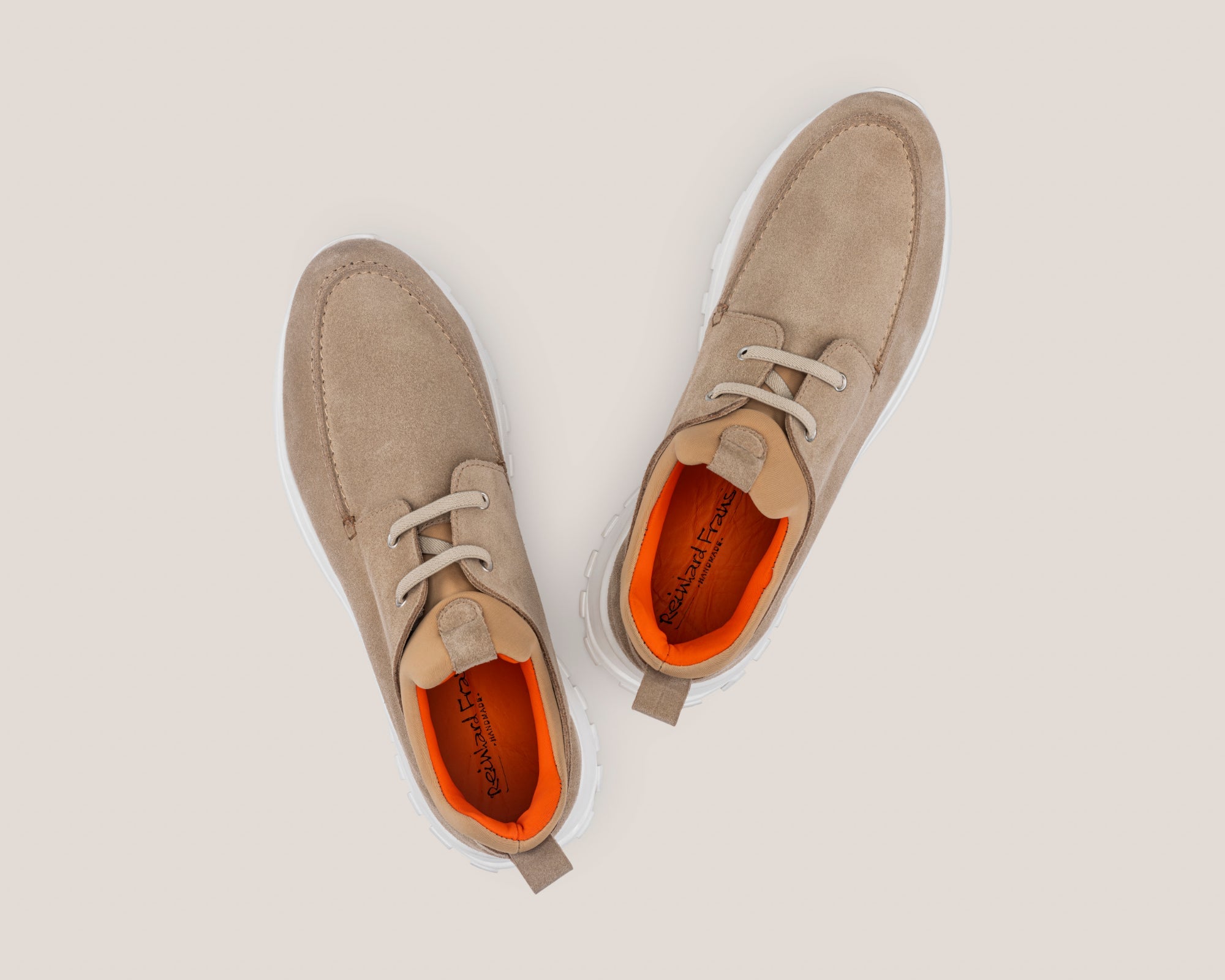 Soho 01 V² - Cappuccino Suede - Sneaker — detail view | Reinhard Frans