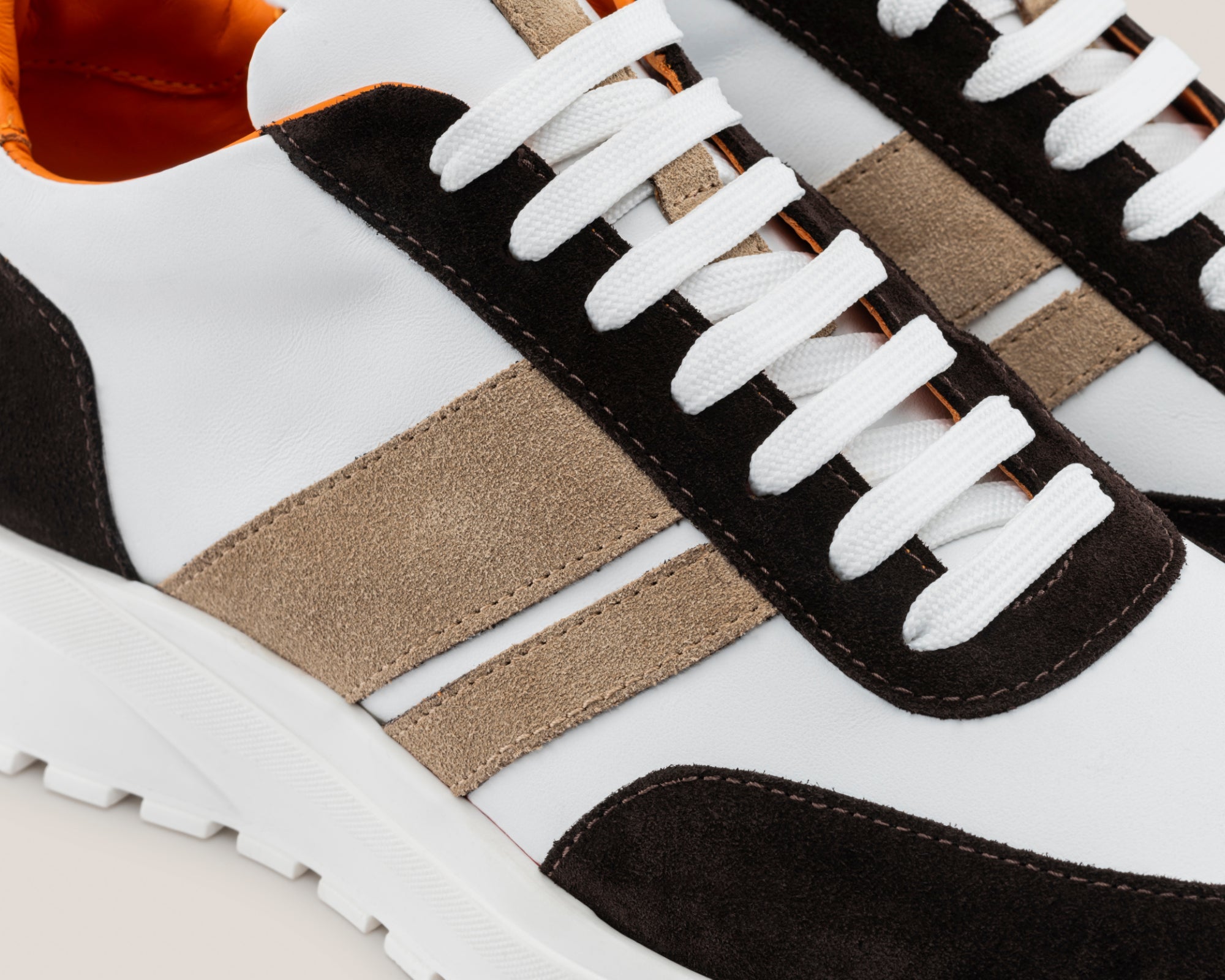 Soho 03 - White Calf Brown Suede Duo - Sneaker — sole view | Reinhard Frans